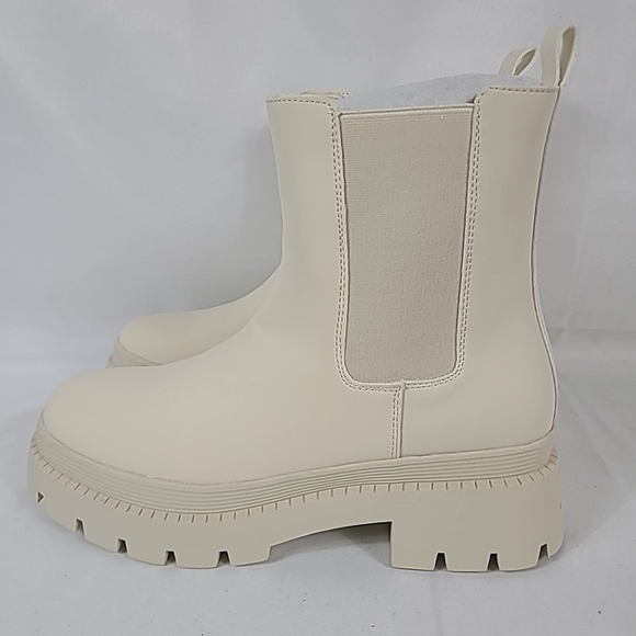 NEW Justfab Saydey Chunky Boots- In Ivory Size 8 NIB - Picture 3 of 9